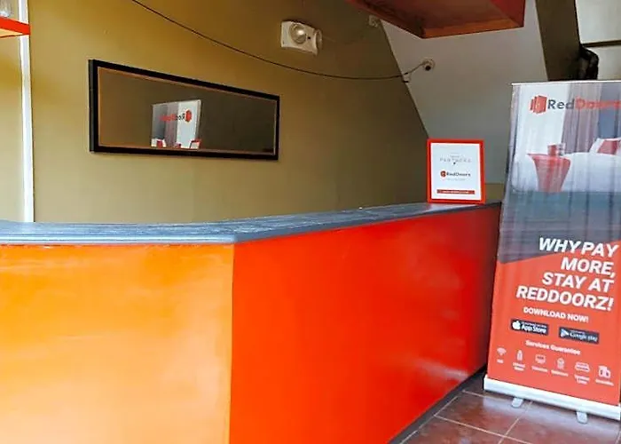 Reddoorz @ Bankal Lapulapu ホテル 3*