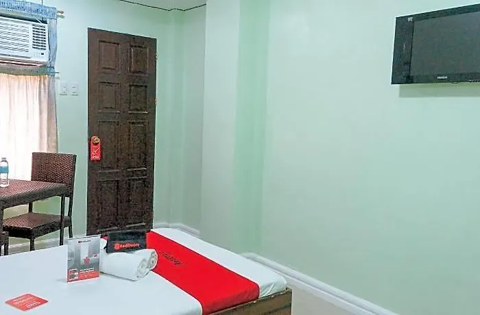 ホテル Reddoorz @ Bankal Lapulapu マクタン